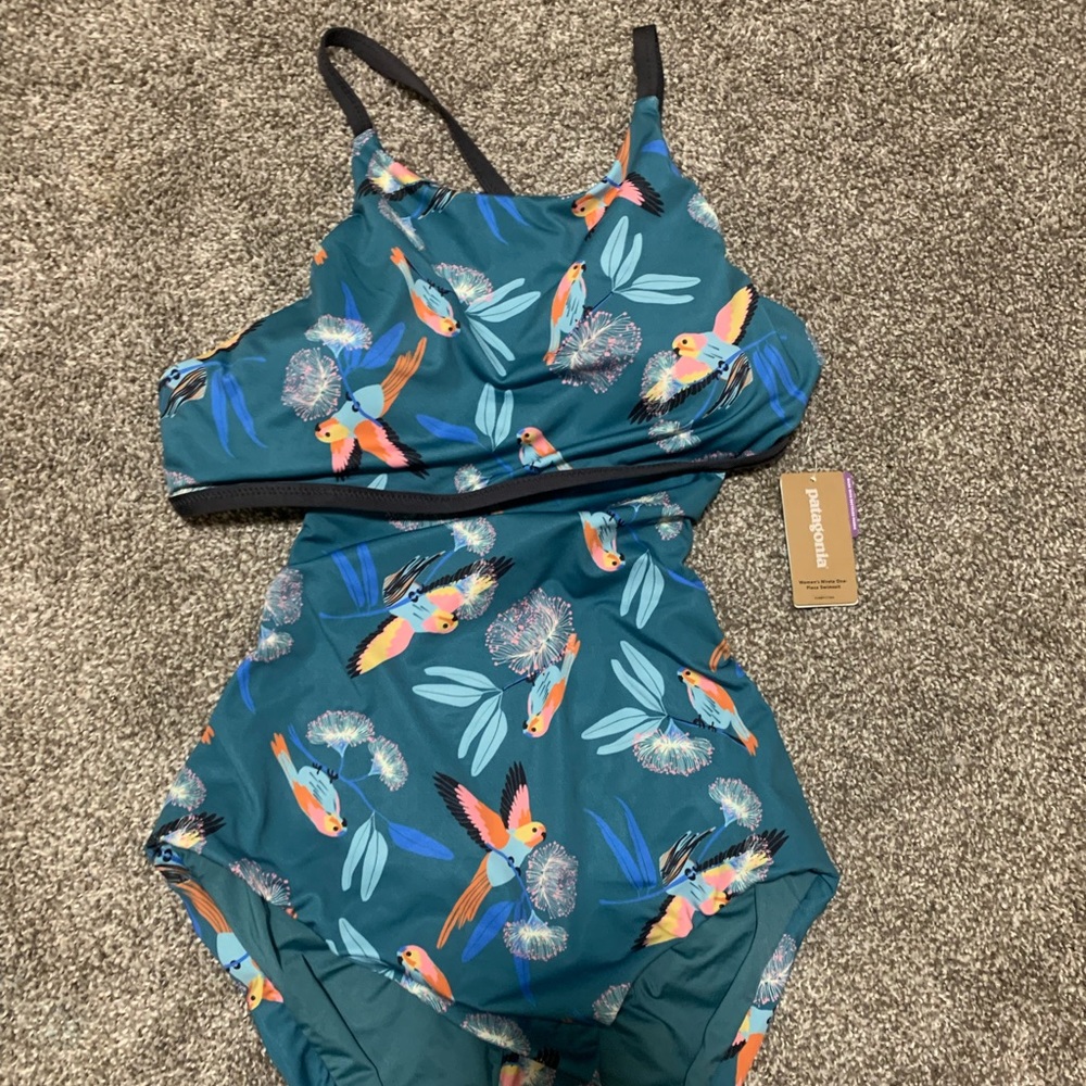 NWT Patagonia Nireta One Piece Suit🌺